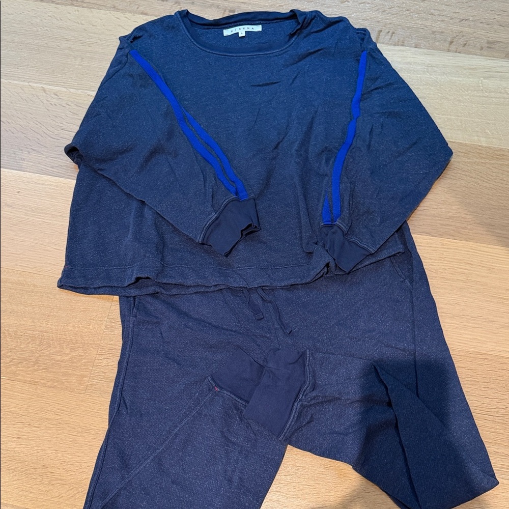 Xirena Sweatshirt Set (Small Top, Medium Bottom)